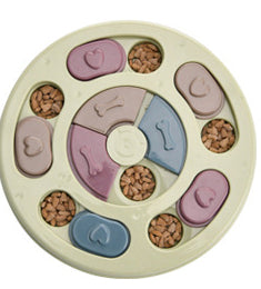 puzzle toy and feeder